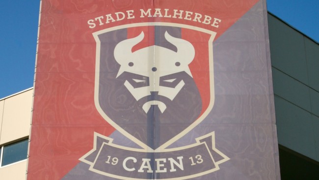 킬리안 음바페의 팀 캉, 3부 리그에서 고전: 전 아스널, 맨체스터 시티 선수가 새 감독으로 임명