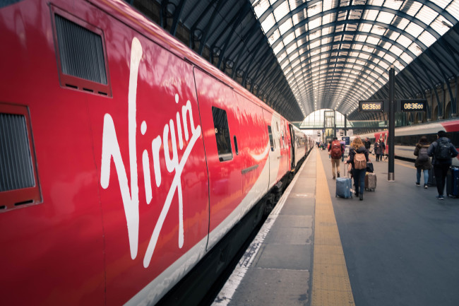 Virgin 2030년부터 Trains는 Eurostar 경쟁사를 운행할 수 있는 허가를 받았습니다