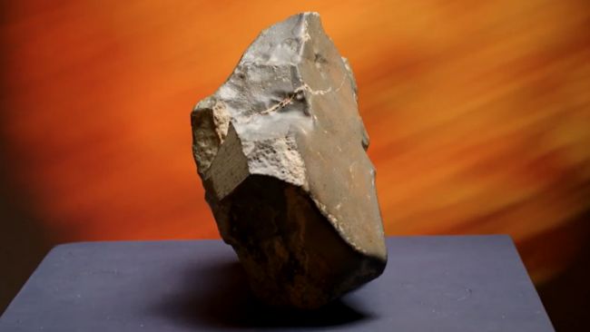 니제르는 미국 화성에서 운석을 판매한 것이 불법 밀매라고 의심합니다.