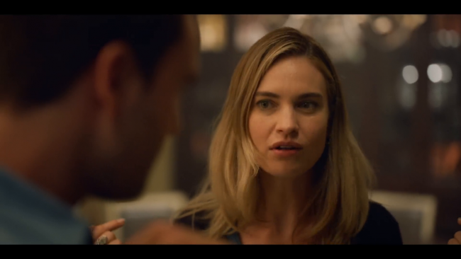 릴리 제임스가 데이트 장면을 재정의합니다... Swiped 에서 두 번