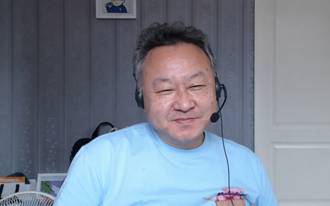 요시다 슈헤이는 자신이 플레이스테이션 사장에게 강등당했다고 말합니다. 왜냐하면 그는 "터무니없는" 명령을 따르기 싫었기 때문입니다