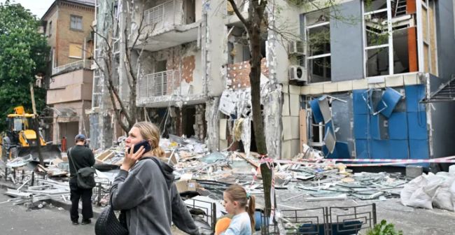 포크로프스크는 러시아가 드론과 보병 공격을 강화함에 따라 우크라이나의 새로운 최전선이 됩니다.