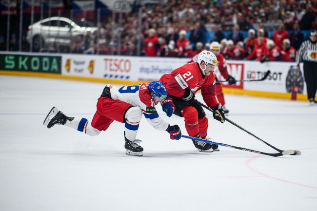 미국 아이스하키 선수 브래디 트카척, 백악관이 공유한 AI 영상에 반응하다: "나는 절대 그런 말을 하지 않을 것이다"