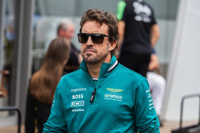 페르난도 알론소(Fernando Alonso)는 은퇴를 암시합니다: 2026년 애스턴 마틴의 성과와 반비례