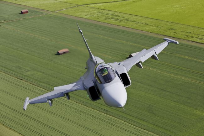 스웨덴의 JAS 39 그리펜 전투기, NATO 데뷔