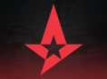 Astralis는 CadiaN을 벤치에 앉히고 HooXi로 교체합니다.