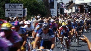 사이클링 회장, 투르 드 프랑스 관중에게 요금 부과 제안에 대해 이야기: 