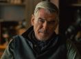피어스 브로스넌(Pierce Brosnan)은 MobLand 에서 자신의 아일랜드 억양에 대한 비판에 대해 언급합니다.