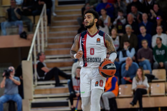 유로리그에서 승리하지 못한 유일한 팀이 마침내 승리를 거두었습니다: 화요일의 모든 결과