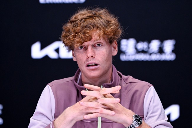 Sinner와 세계 1위 타이틀을 노리는 즈베레프: 이번 주말 파리 마스터스 결승전을 시청하는 방법