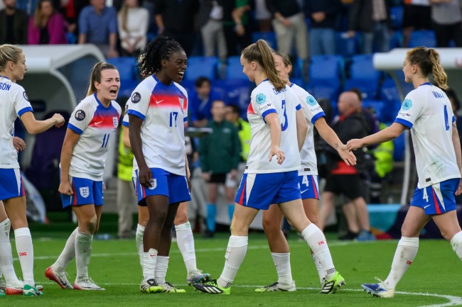 잉글랜드가 호주를 상대로 승리를 거둔 것은 유로 영웅 미셸 아기에망의 부상으로 가려졌습니다.