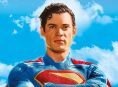 우리는 그의 행동을 다시 보기 위해 Superman II까지 기다릴 필요가 없습니다