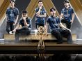 e스포츠 월드컵: Team Liquid PH, Mobile Legends Bang Bang 미드 시즌 컵 트로피 들어 올리기