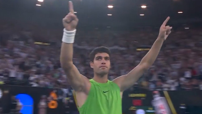 "내가 뛴 경기 중 가장 힘든 경기 중 하나": 카를로스 알카라즈, 즈베레프와의 5시간 30분 대결에서 승리