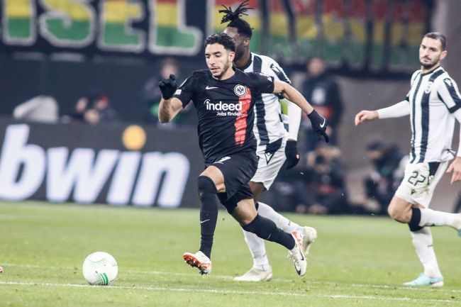 아인트라흐트 프랑크푸르트 공격수 오마르 마르무쉬가 맨체스터 시티에 합류할 것이라는 소문이 돌았다고 소식통이 전했다