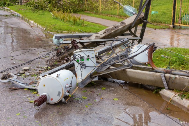 쿠바는 심각한 전력망 장애를 겪고, 하바나는 어둠에 빠진다
