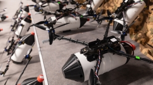 우크라이나는 현재 모든 NATO 국가를 합친 것보다 더 많은 군용 드론을 생산하고 있다고 블룸버그가 보도했습니다.