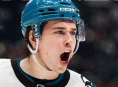 NHL 27 역대 최연소 표지 스타를 보유하고 있습니다