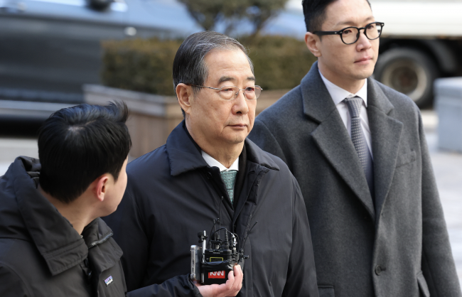 한국 전 총리, 계엄령 시도 혐의로 23년형을 선고받음