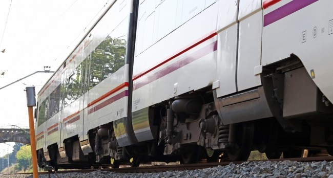 스페인 기차 기관사, 치명적인 탈선 사고 이후 전국적인 파업을 선언하다