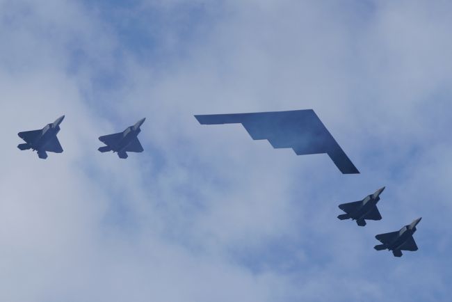 이란의 핵 시설을 공격한 미국 B-2 폭격기에 대해 알아야 할 모든 것