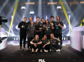 팀 Spirit 가 PGL 아스타나 챔피언에 올랐으며, 그 과정에서 팀 팔콘스를 꺾었습니다