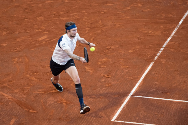 토마스 마르틴 에체베리가 마침내 리우 오픈에서 아르헨티나를 위해 ATP 타이틀을 획득하다