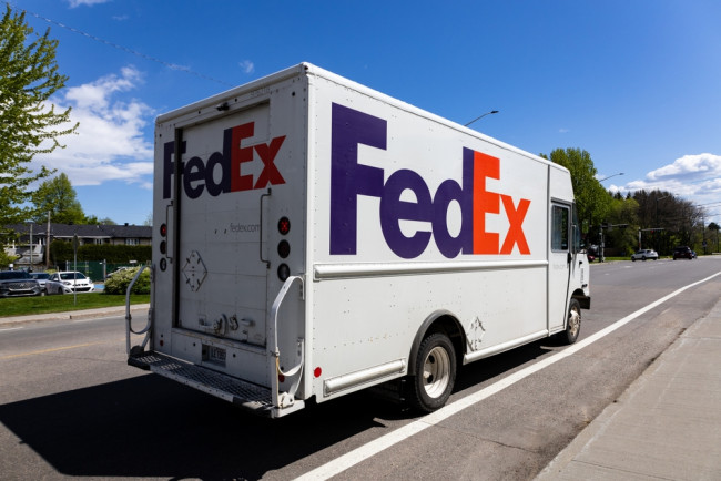 FedEx, 트럼프 관세에 대해 미국 정부를 상대로 "전액 환불"을 요구하다